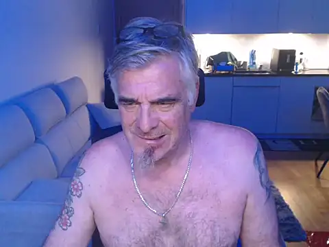 Buidapest online show from April 16, 2026, 5:52 am