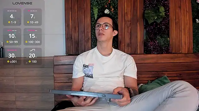 Brandon starkk online show from February 11, 2026, 11:37 am