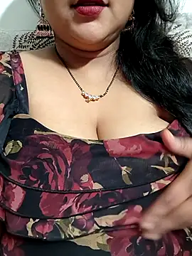 Snapshot of Winter_XOXO chatting on November 18, 2025, 6:45 pm Winter XOXO online show from November 18, 2025, 6:45 pm