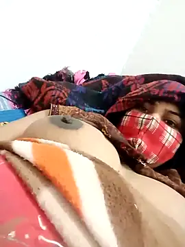 Anushasharma89 online show from February 26, 2026, 4:33 am