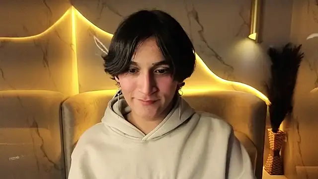 zoe tp online show from November 24, 2025, 8:08 pm