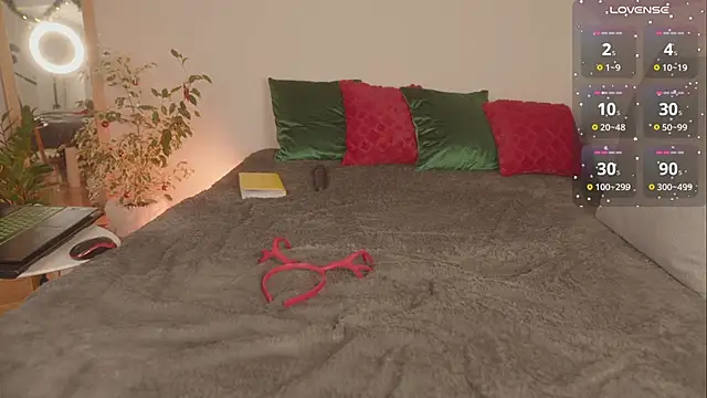 inked witch online show from December 26, 2024, 2:16 pm