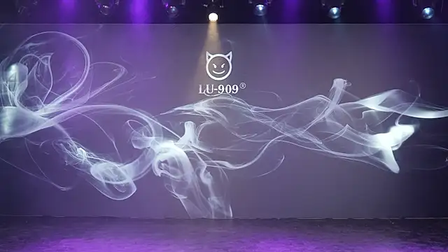 LU-909 online show from November 21, 2025, 8:02 am