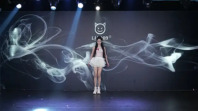 LU-909 online show from January 14, 2026, 1:22 am