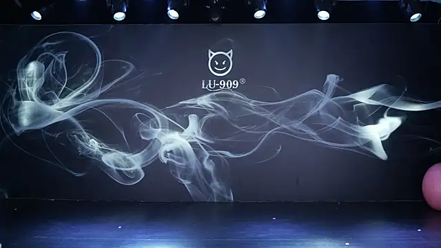 LU-909 online show from January 15, 2026, 1:21 am