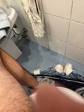 Snapshot of marc8876 chatting on November 22, 2025, 10:09 pm marc8876 online show from November 22, 2025, 10:09 pm