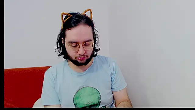 Snapshot of eren_jaeger2000 chatting on March 15, 2026, 5:13 am eren jaeger2000 online show from March 15, 2026, 5:13 am