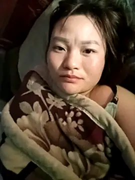 Snapshot of Lee-Thee chatting on November 23, 2025, 11:37 pm Lee-Thee online show from November 23, 2025, 11:37 pm