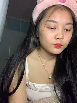 Baa-bee22 online show from November 21, 2025, 5:17 am