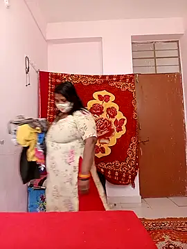 CUTE-LOVE-SWEETS online show from April 12, 2026, 4:06 am