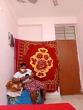 CUTE-LOVE-SWEETS online show from April 18, 2026, 4:38 am