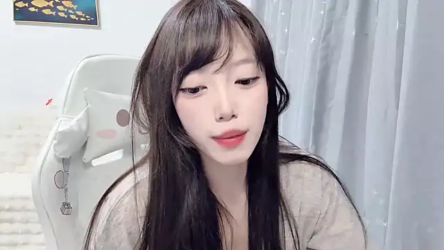 yuyayayu online show from March 4, 2026, 2:12 pm