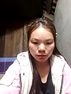 yu-zhen online show from December 1, 2025, 2:11 pm