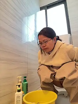 Yes-Baby-A online show from January 13, 2026, 4:40 am