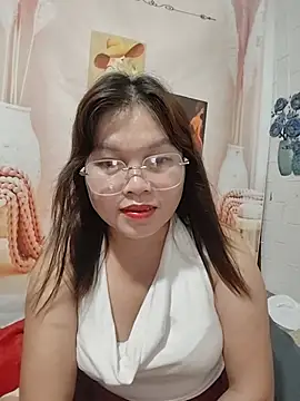 Snapshot of Cover-baa chatting on July 10, 2026, 7:38 pm Cover-baa online show from July 10, 2026, 7:38 pm