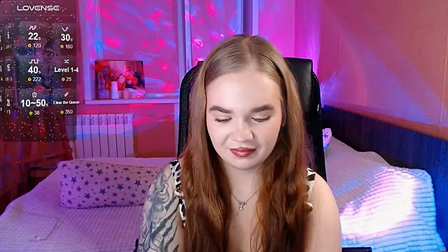 Snapshot of EmiRisse chatting on November 25, 2025, 2:39 pm EmiRisse online show from November 25, 2025, 2:39 pm