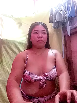 Snapshot of Sweet_dove05 chatting on November 23, 2025, 12:10 am Sweet dove05 online show from November 23, 2025, 12:10 am