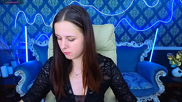 Snapshot of KarolinaSky chatting on November 20, 2025, 1:44 pm KarolinaSky online show from November 20, 2025, 1:44 pm