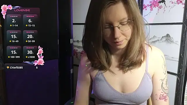 scarlettsrose online show from March 26, 2026, 2:55 pm