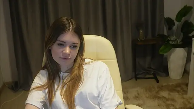 Snapshot of AngelesBenitz chatting on November 19, 2025, 1:44 pm AngelesBenitz online show from November 19, 2025, 1:44 pm