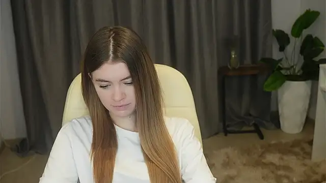 Snapshot of AngelesBenitz chatting on November 20, 2025, 1:22 pm AngelesBenitz online show from November 20, 2025, 1:22 pm