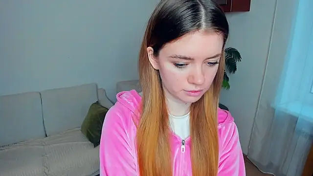 Snapshot of AngelesBenitz chatting on November 29, 2025, 7:11 am AngelesBenitz online show from November 29, 2025, 7:11 am