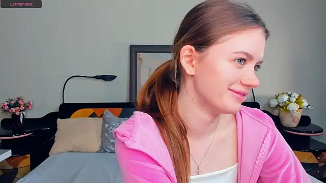 AngelesBenitz online show from March 27, 2026, 7:14 am