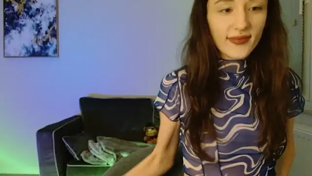 Tinybutt5368 online show from December 1, 2025, 9:09 pm