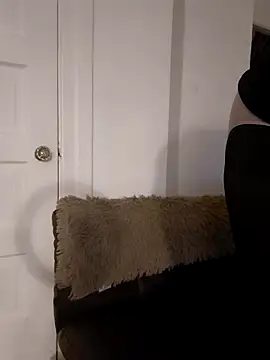 Snapshot of Nusii_pooh chatting on November 18, 2025, 2:10 pm Nusii pooh online show from November 18, 2025, 2:10 pm