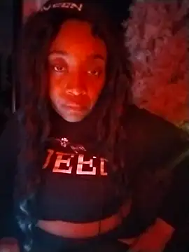 Snapshot of Nusii_pooh chatting on November 20, 2025, 3:18 am Nusii pooh online show from November 20, 2025, 3:18 am