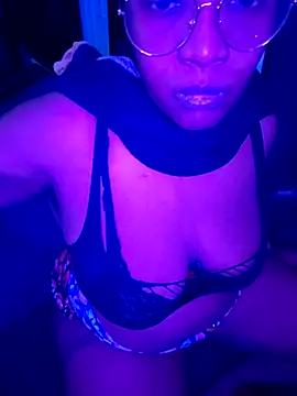 Snapshot of Nusii_pooh chatting on November 30, 2025, 3:38 pm Nusii pooh online show from November 30, 2025, 3:38 pm