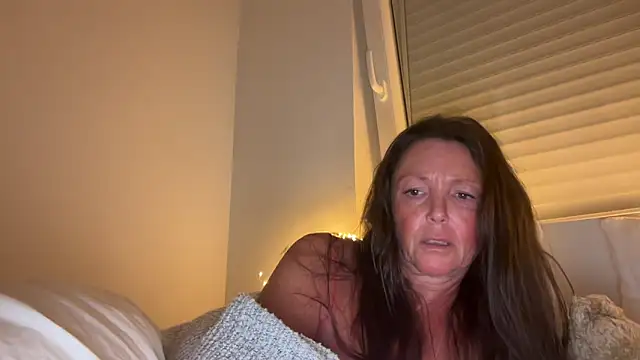 Snapshot of AnnaSophiaX chatting on December 3, 2025, 7:45 pm AnnaSophiaX online show from December 3, 2025, 7:45 pm