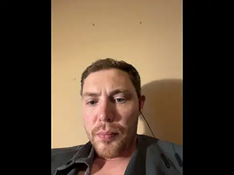 Snapshot of LucidLuca chatting on November 21, 2025, 4:55 am LucidLuca online show from November 21, 2025, 4:55 am