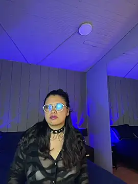 Snapshot of _DanyDaniels_ chatting on November 26, 2025, 9:16 pm DanyDaniels online show from November 26, 2025, 9:16 pm