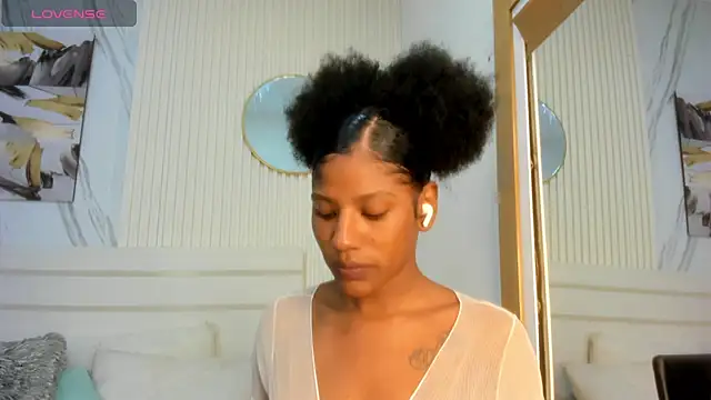 Snapshot of Afro_Luna chatting on July 15, 2026, 11:15 am Afro Luna online show from July 15, 2026, 11:15 am