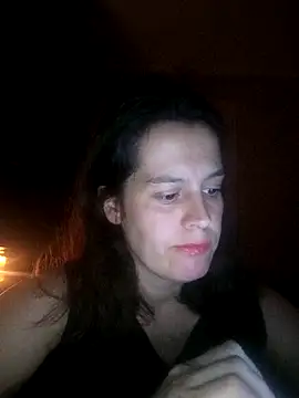 Liliakis online show from November 21, 2025, 7:56 pm