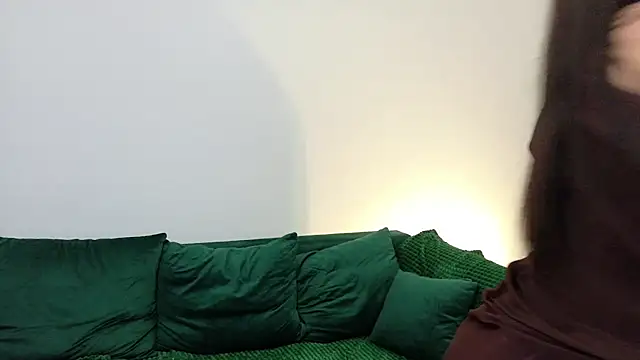 Snapshot of Layladesire chatting on November 22, 2025, 4:22 am Layladesire online show from November 22, 2025, 4:22 am