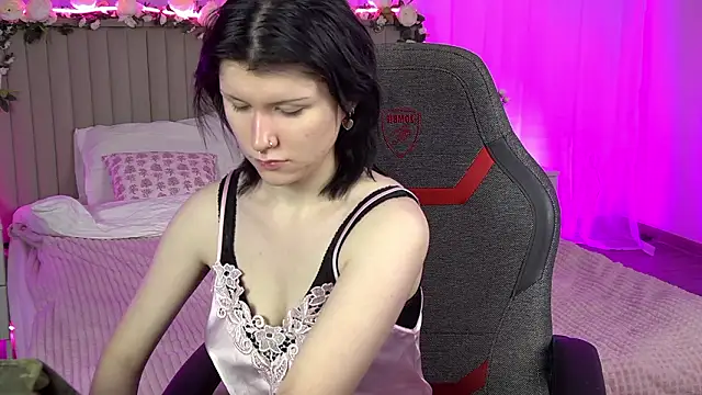 RickiOwens online show from January 14, 2026, 7:03 am