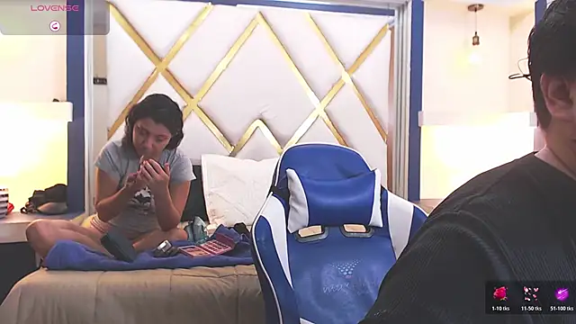 danna thiago1 online show from November 27, 2025, 1:46 pm