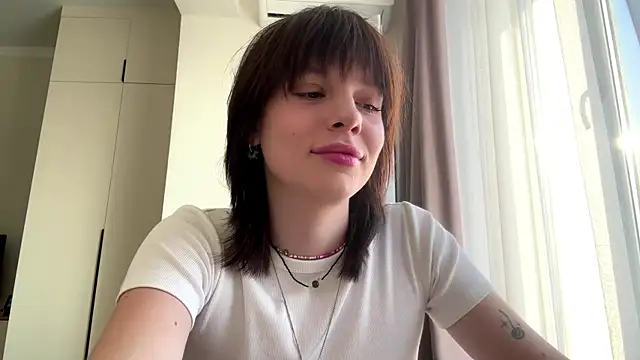 Snapshot of LollySimes chatting on November 26, 2025, 9:21 am LollySimes online show from November 26, 2025, 9:21 am