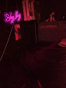 Shy-Ivy online show from April 16, 2026, 8:09 pm