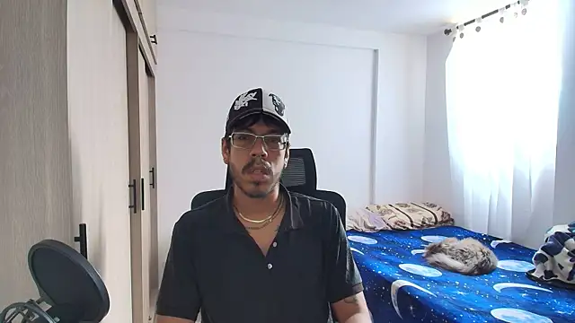 naitt  online show from December 1, 2025, 7:08 pm