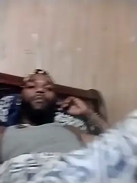 Snapshot of Faevaca38_ chatting on November 27, 2025, 4:25 am Faevaca38 online show from November 27, 2025, 4:25 am