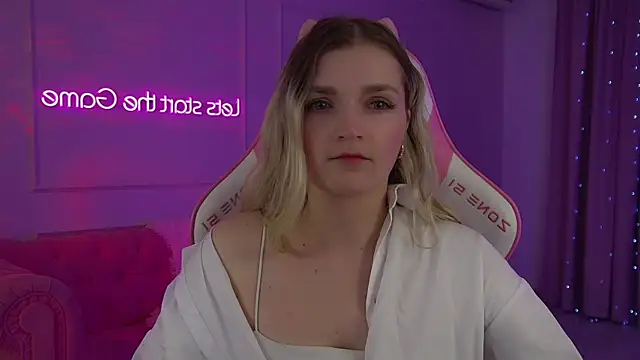 AnnyRaii online show from March 2, 2026, 6:25 am