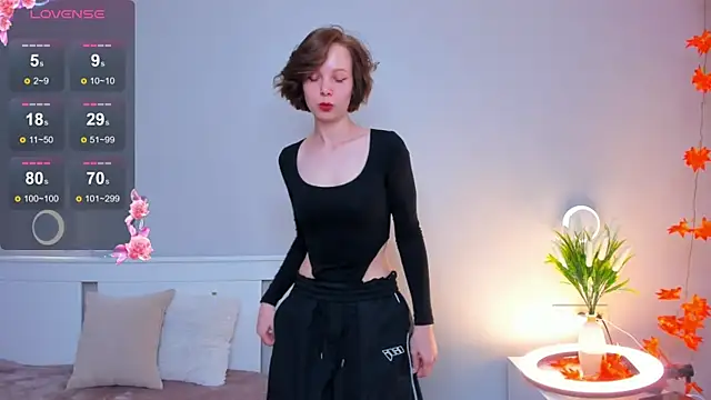 UmbraVelour online show from December 14, 2025, 3:28 pm