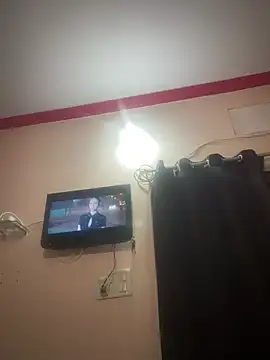 cutestpearl online show from February 2, 2026, 7:45 pm