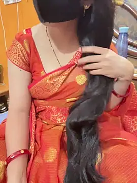 cutestpearl online show from April 17, 2026, 5:49 pm