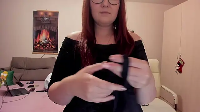 Foxy-lady online show from January 27, 2025, 2:42 am