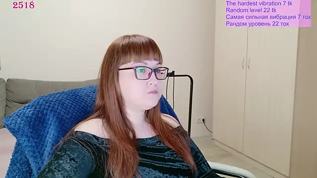 Snapshot of Foxy-lady chatting on May 13, 2026, 4:48 pm Foxy-lady online show from May 13, 2026, 4:48 pm