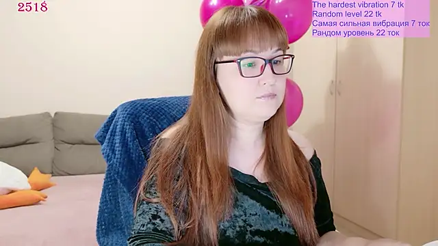 Snapshot of Foxy-lady chatting on June 1, 2026, 10:22 pm Foxy-lady online show from June 1, 2026, 10:22 pm
